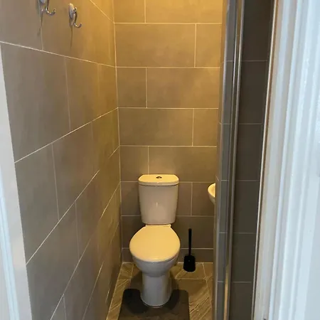 Superb Triple Near Croke Park - 2 * Dublin