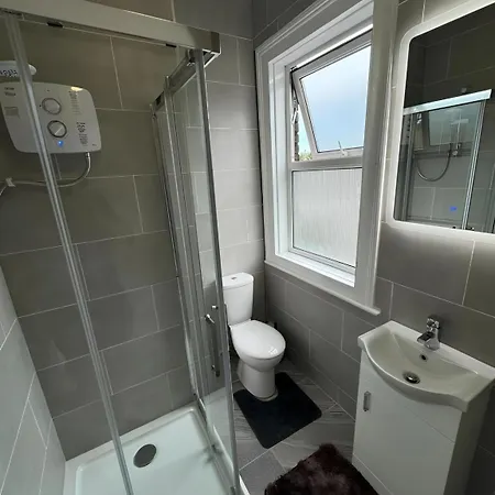 Pensión Superb Triple Near Croke Park - 2 *