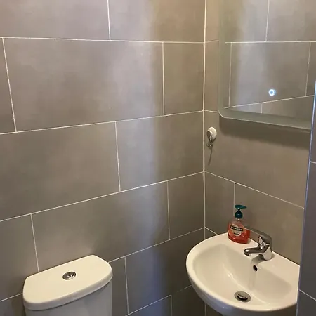 Superb Triple Near Croke Park - 2 Guest house