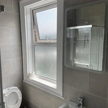Guest house Superb Triple Near Croke Park - 2 *