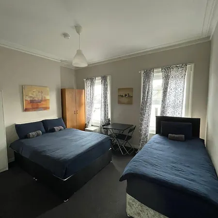 Superb Triple Near Croke Park - 2 Dublin