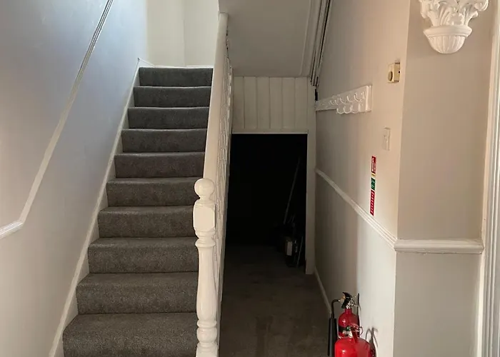 Superb Triple Near Croke Park - 2 بيت ضيافة *