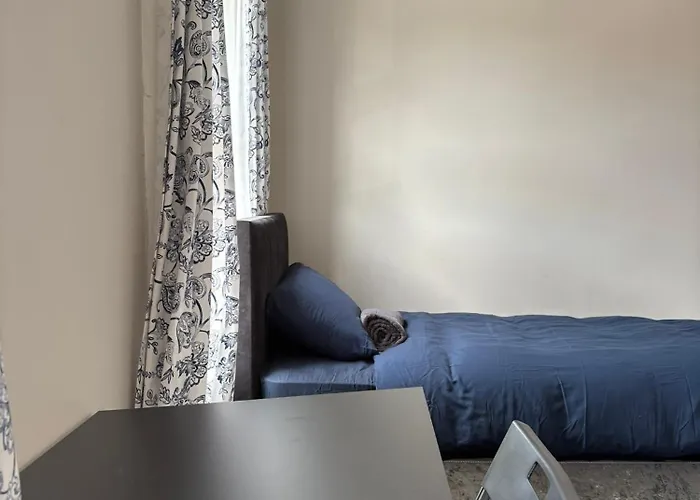 Superb Triple Near Croke Park - 2 Dublin