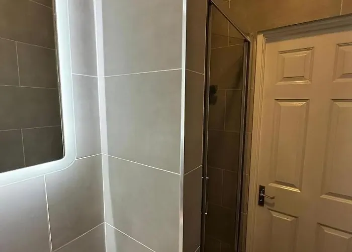 Superb Triple Near Croke Park - 2 Guest house