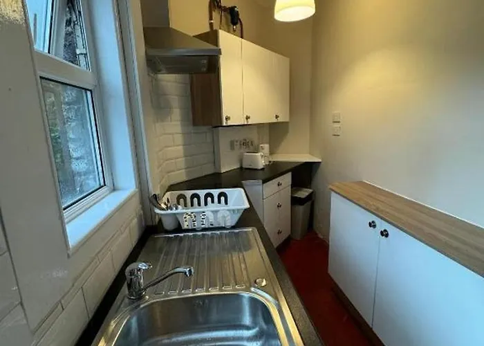 Superb Triple Near Croke Park - 2 Guest house *