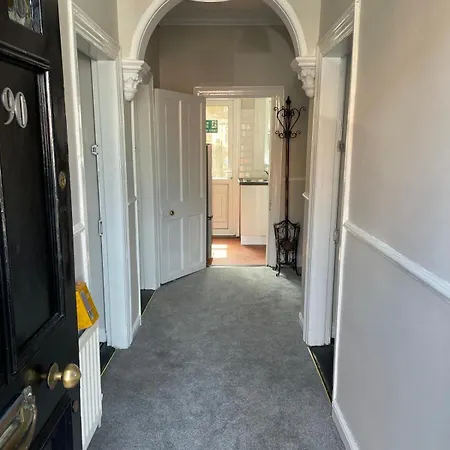 Superb Triple Near Croke Park - 2 בית הארחה דבלין