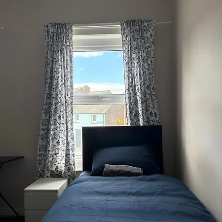 Superb Triple Near Croke Park - 2 בית הארחה דבלין