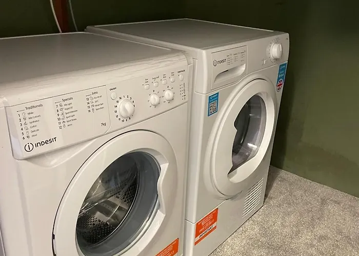 Superb Triple Near Croke Park - 2